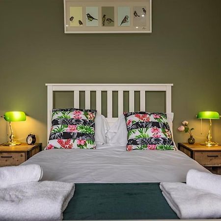 Dovecote House Beeston Private Parking 15Mins From Nottingham City Centre Close To Qmc Hospital Εξωτερικό φωτογραφία