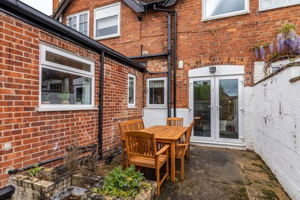 Dovecote House Beeston Private Parking 15Mins From Nottingham City Centre Close To Qmc Hospital Εξωτερικό φωτογραφία