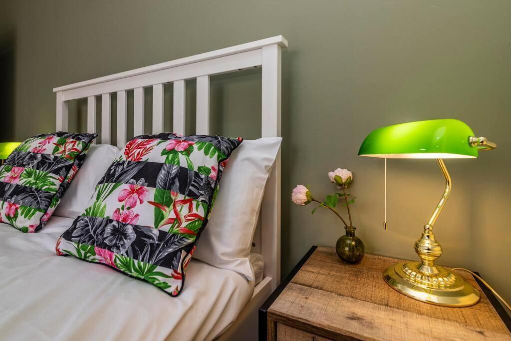 Dovecote House Beeston Private Parking 15Mins From Nottingham City Centre Close To Qmc Hospital Εξωτερικό φωτογραφία